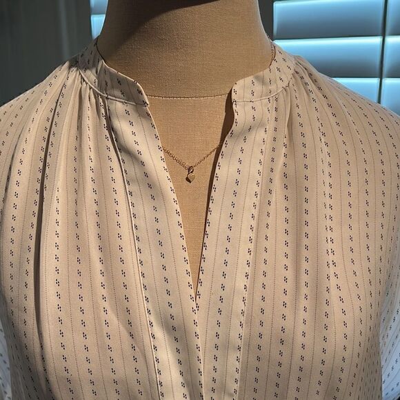 Vince short sleeved silk blouse ivory with black dot pattern - Picture 3 of 4